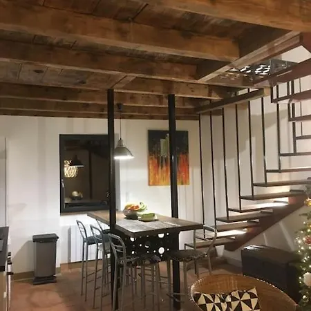 Maison D'Artistes Avec Cour Au Coeur Du Vignoble Saint-Gengoux-de-Scissé Exterior foto
