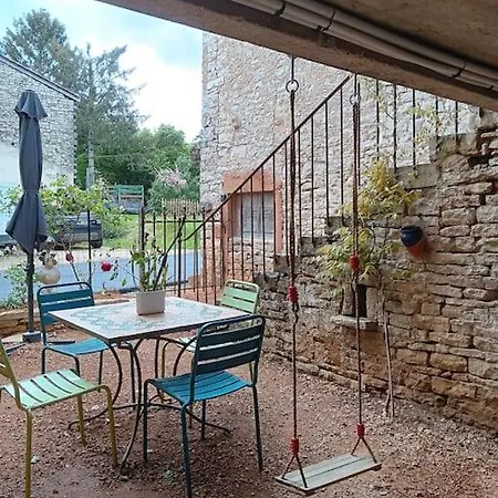 Maison D'Artistes Avec Cour Au Coeur Du Vignoble Saint-Gengoux-de-Scissé Exterior foto