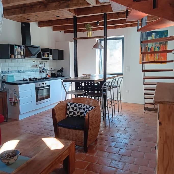 Maison D'artistes Avec Cour Au Coeur Du Vignoble Holiday home